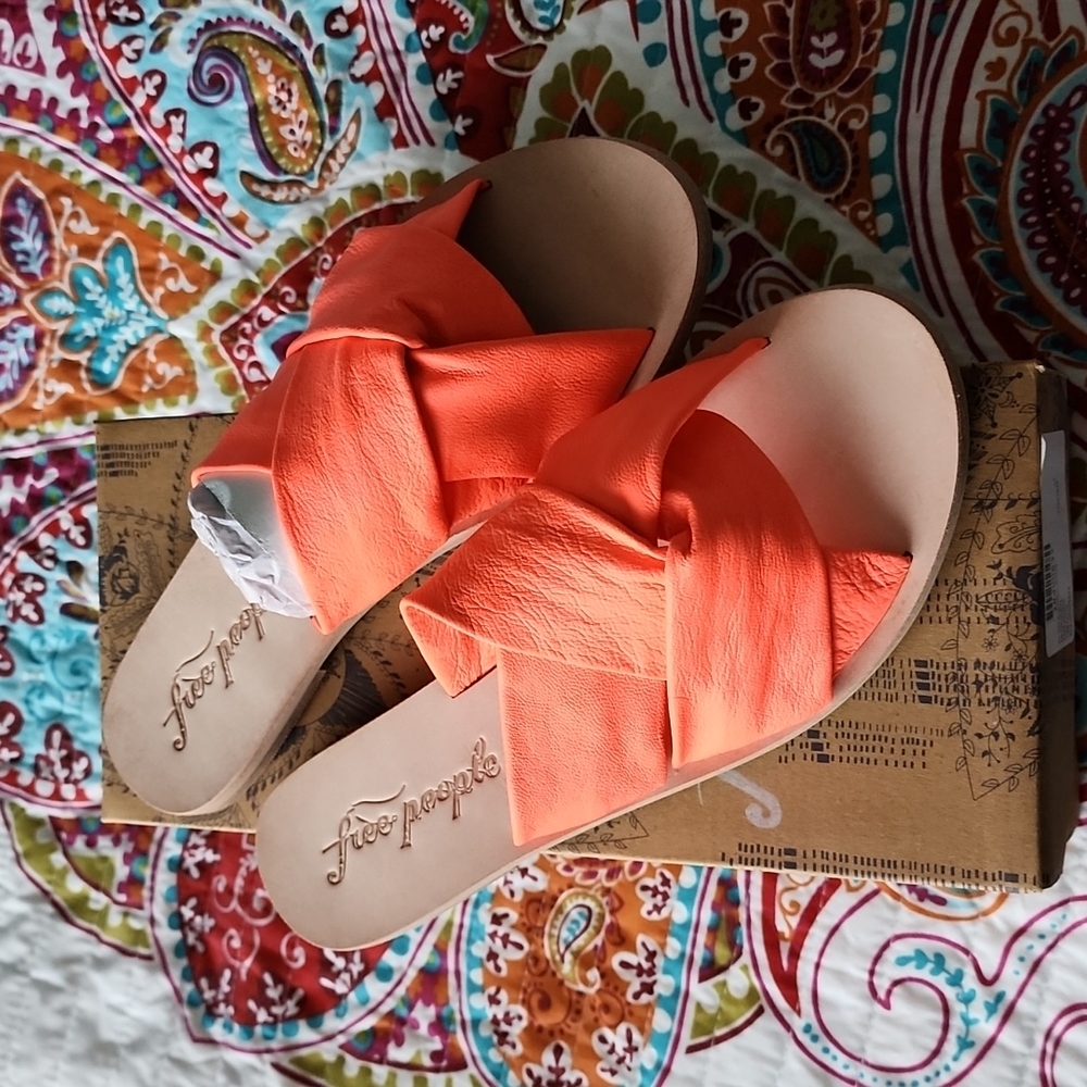 Free People New Slides